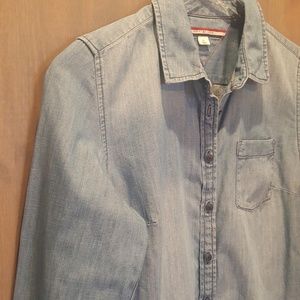 Tommy Hilfiger Long Sleeve Chambray Shirt -Medium